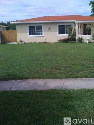 Main picture of 16166 NE 10th Ave