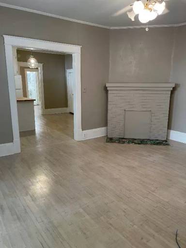Main picture of 609 Prospect Dr SE