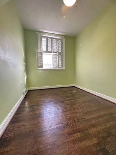 Main picture of 2821 S Darien St