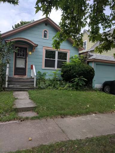 Main picture of 33 Mount Vernon Ave