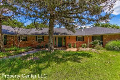 Main picture of 2801 Twelve Oaks