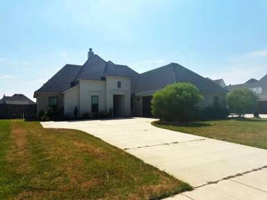 Main picture of 904 Chisolm Trl
