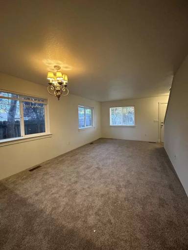 Main picture of 1246 N 3rd St
