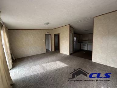 Main picture of 730 E Davis Dr