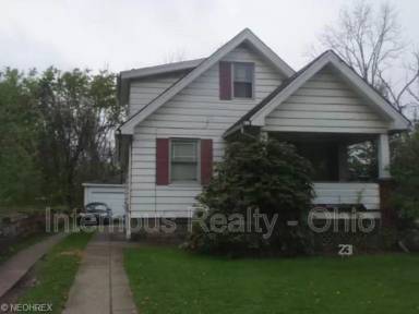 Main picture of 231 Marmion Ave