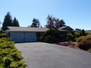 Main picture of 1332 W 10th St