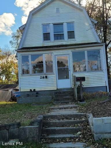Main picture of 28 Whitfield St
