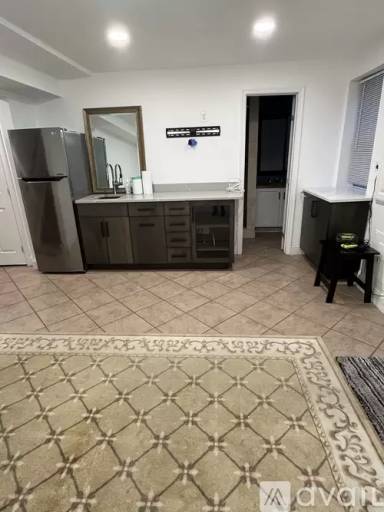Main picture of 320 Cherry Ct