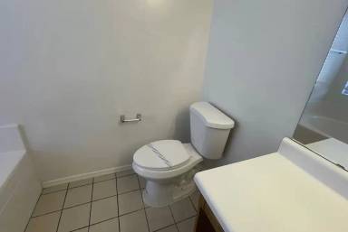Main picture of 5260 Parkglen Ave