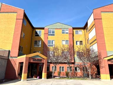 Main picture of 1701 Prospect Ave
