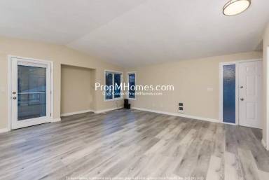 Main picture of 7018 Montauk Cir