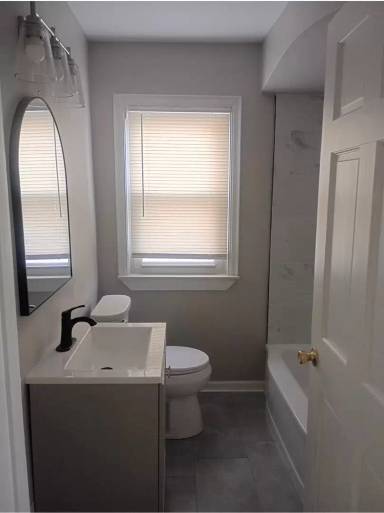 Main picture of 6021 Grandville Ave