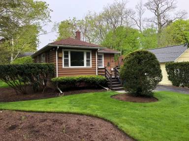 Main picture of 1330 Ridgewood Dr