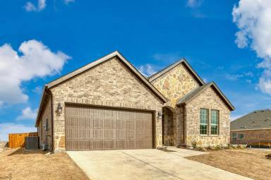 Main picture of 229 Tate Ln