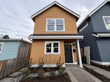 Main picture of 6960 NE 18th Ave