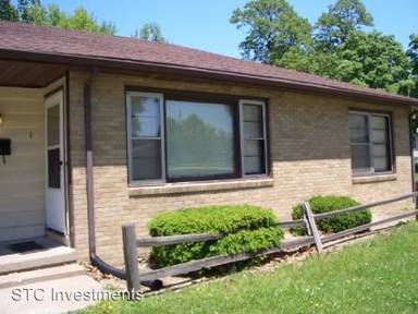 Main picture of 1002 W Carroll St