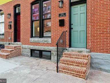 Main picture of 2215 E Biddle St