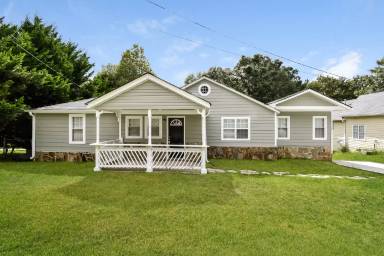 Main picture of 2845 Mann Rd