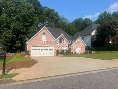 Main picture of 824 Georgian Point Dr
