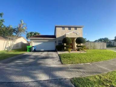 Main picture of 9598 NW 53rd St