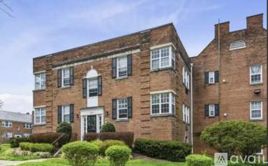 Main picture of 1818 W Abingdon Dr