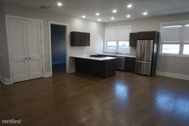 Main picture of 161 Main St