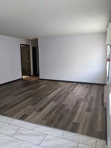 Main picture of 300 Hopp Ave