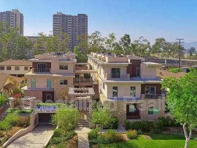 Main picture of 366 Burchett St