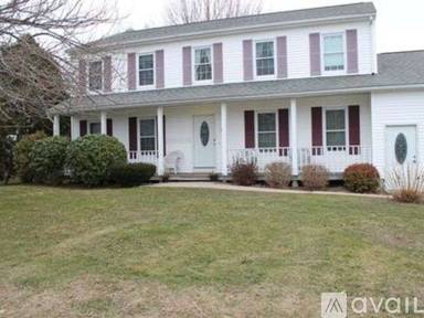 Main picture of 33 Exeter Blvd