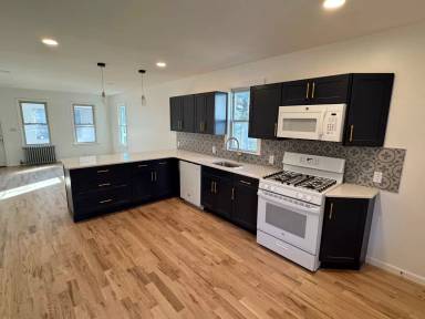 Main picture of 57 Morris Ave