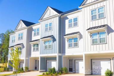 Main picture of 3018 Butler Hill Dr