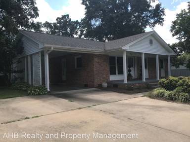 Main picture of 1314 E Joyner St