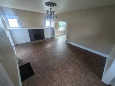 Main picture of 3020 Broadway