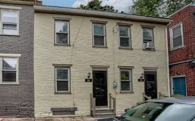 Main picture of 120 E Louther St