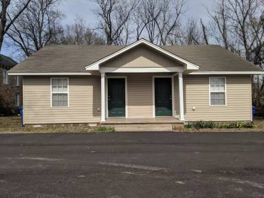 Main picture of 309 E 2nd St