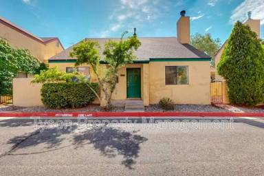 Main picture of 1515 La Charles Dr NE