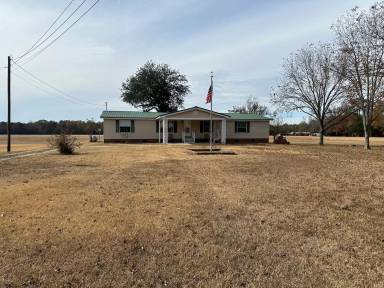 Main picture of 2041 Gunshoot Rd