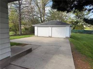 Main picture of 2227 Ogden Ave NW