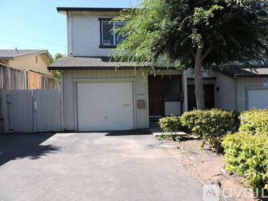 Main picture of 10249 Oasis Ct