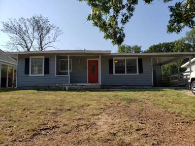 Main picture of 1820 Meadowlark Ln