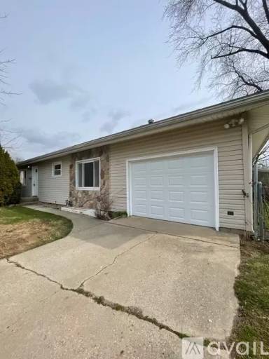 Main picture of 11314 NE Wawasee Dr