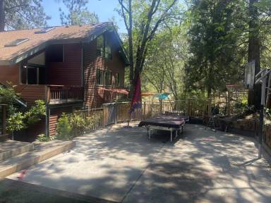 Main picture of 144 Strawberry Ln