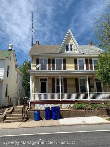 Main picture of 525 N Mulberry St