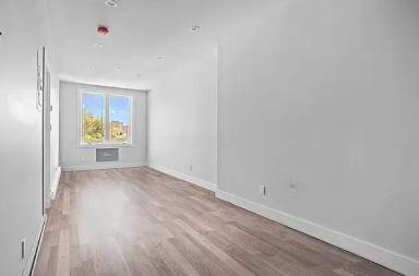Main picture of 2057 Strauss St