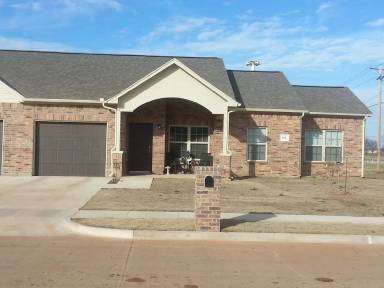 Main picture of 205 Kristi Way