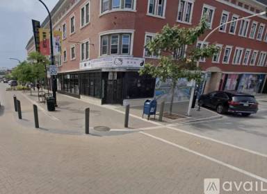 Main picture of 1038 W Argyle St