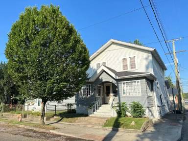Main picture of 1043 S Washington Ave