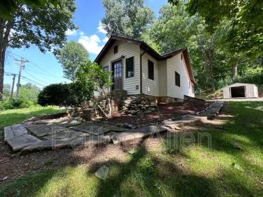 Main picture of 267 Davis Creek Rd