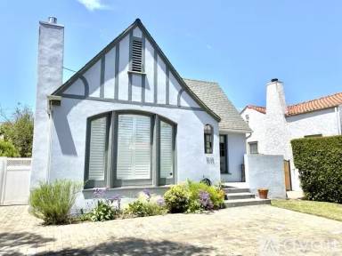 Main picture of 2135 Overland Ave