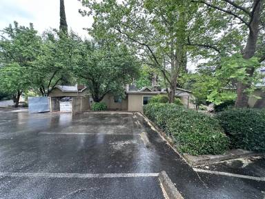 Main picture of 2123 Waldon St